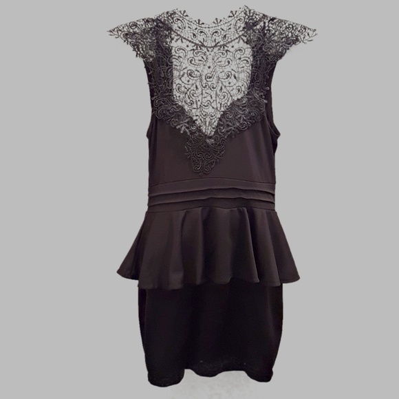 Party Style Lace Dress - Picture 1 of 4